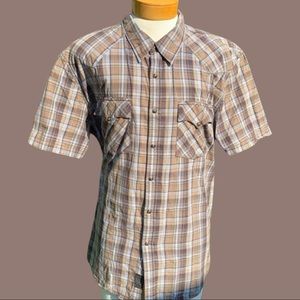 👔 Calvin Klein Plaid Shirt – Classic Casual Style